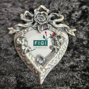 Heart-shaped picture frame pin